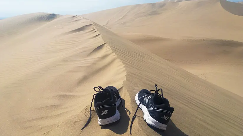 get to huacachina oasis