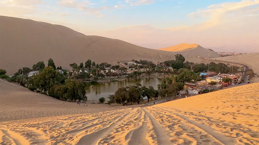 huacachina oasis view