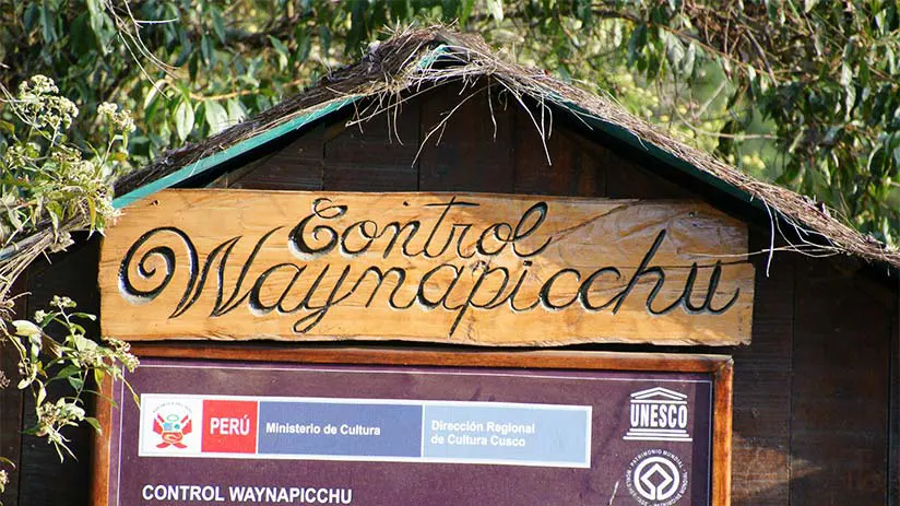 huayna picchu sign