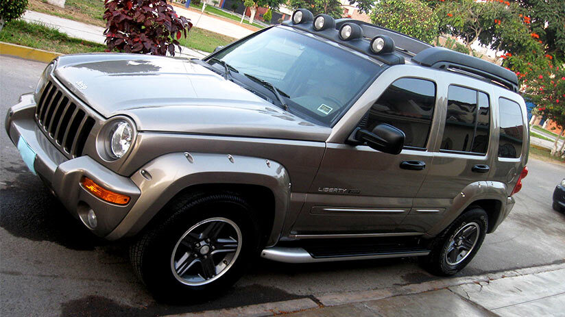 lima airport rent a car