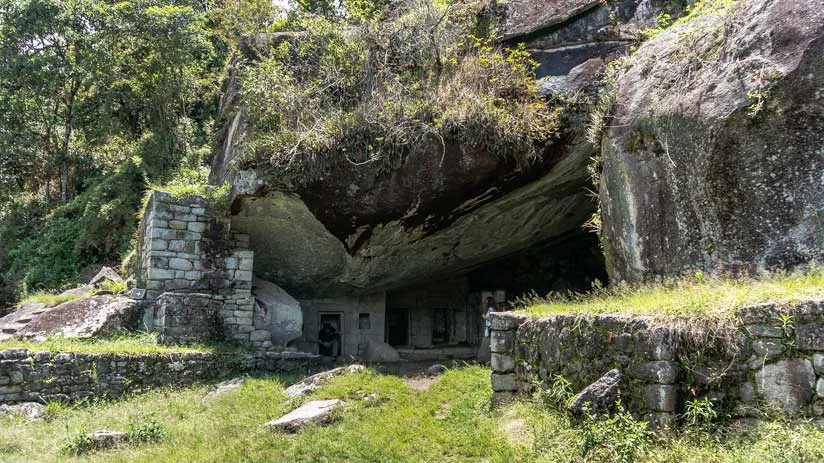 the ruins of machu picchu luna temple