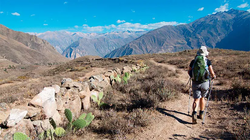 colca canyon walking