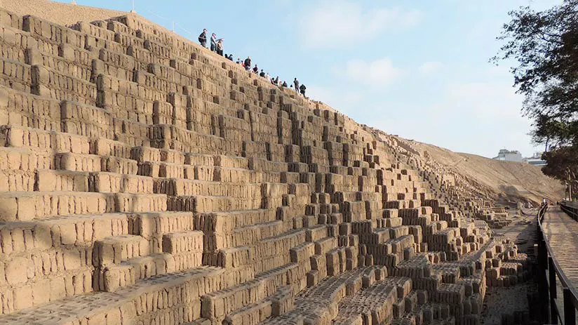 huaca pucllana