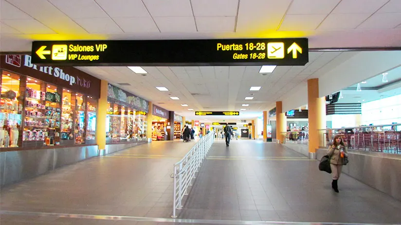 lima airport second floor