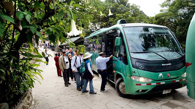 bus to machu picchu