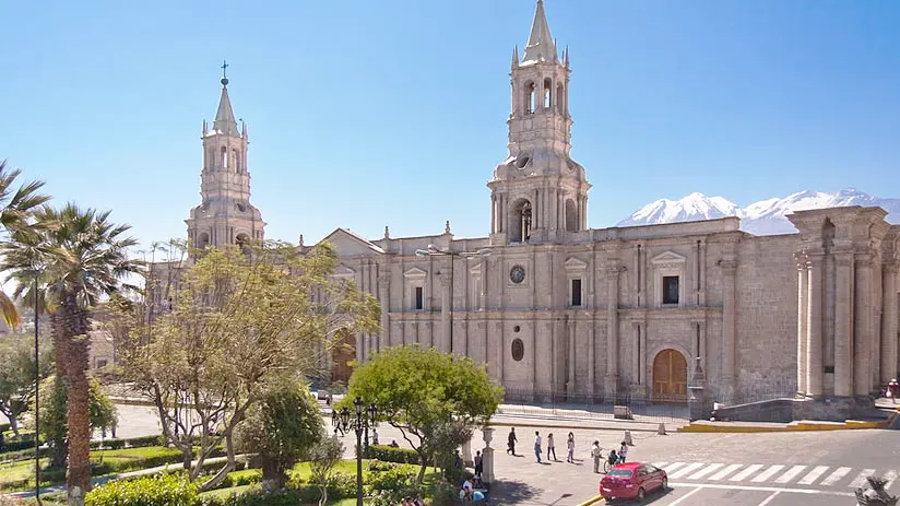 explore peru arequipa