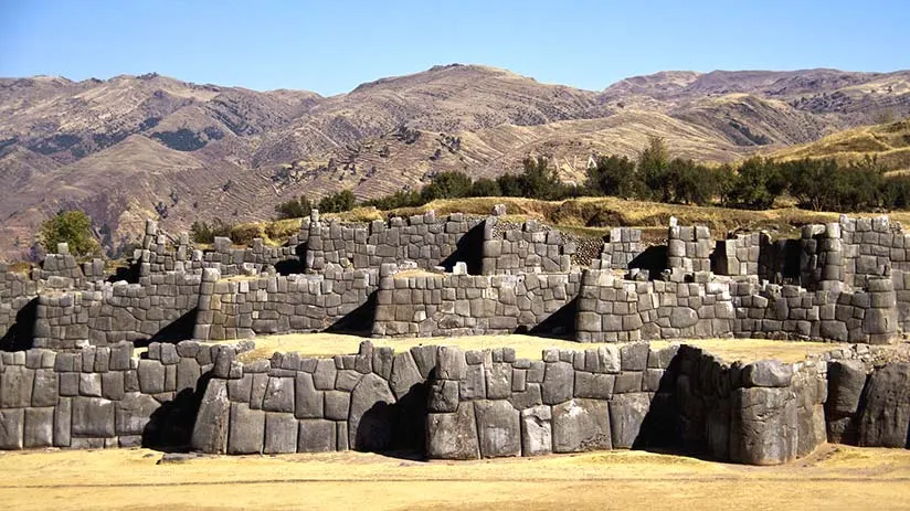 tourist attractions in peru sacsayhuaman