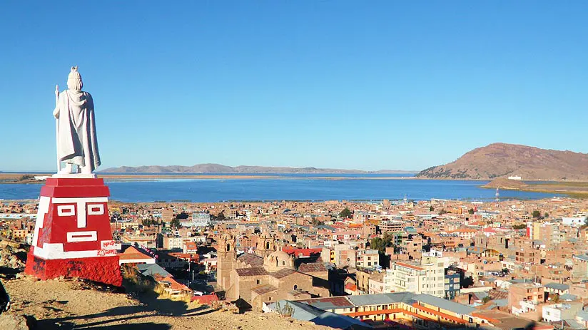 where is lake titicaca puno located