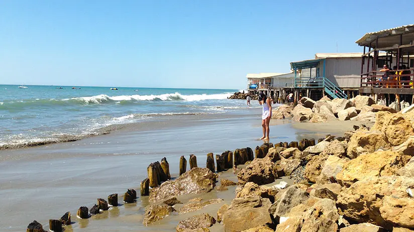 beaches in peru colan