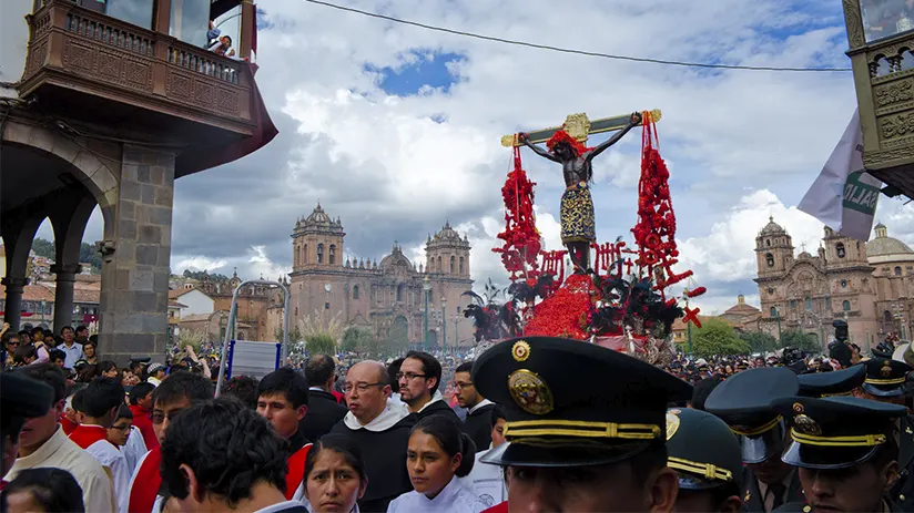 the lord of earthquakes procession cusco