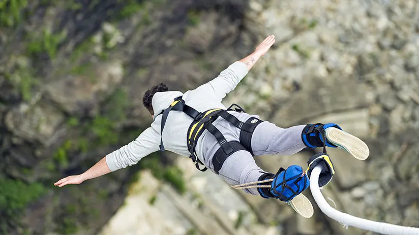 Bungee jumping in Peru
