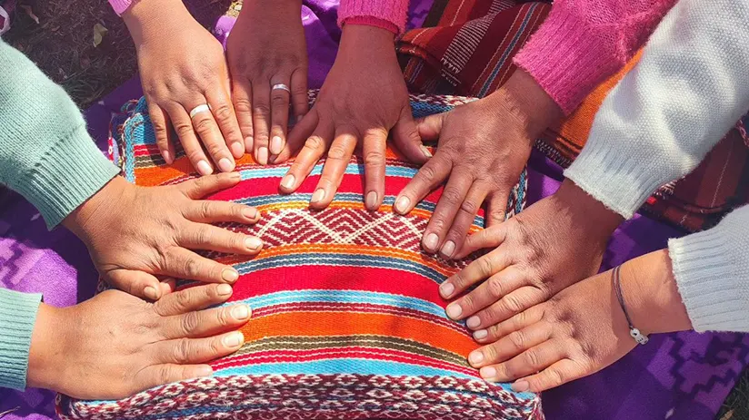 Peruvian textil women