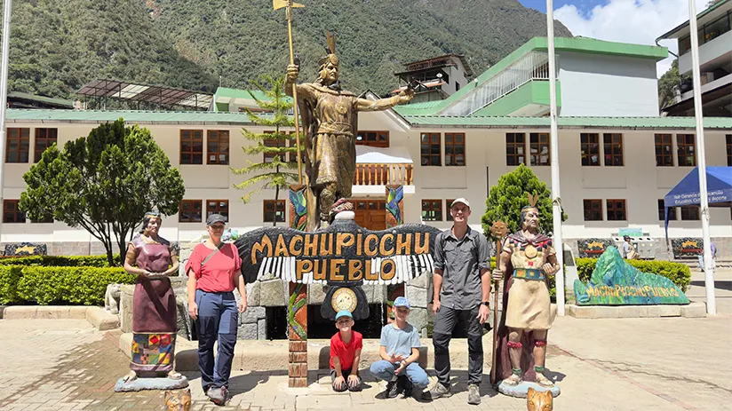 Machu Picchu route with children