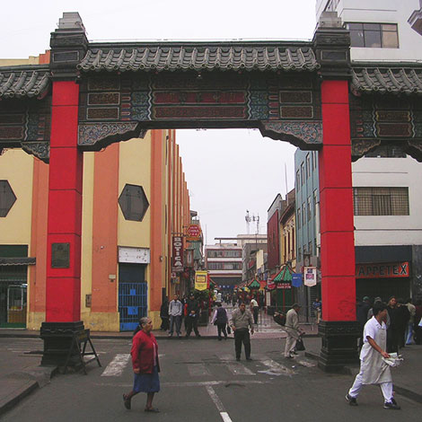 Mercado Central and Barrio Chino