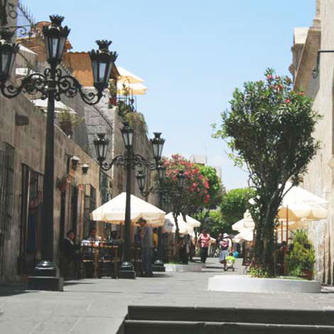 Tour the Historic center