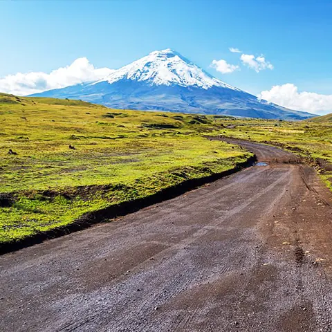 quito cotopaxi volcano