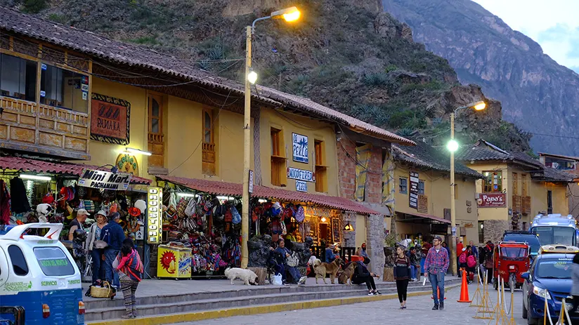 Ollantaytambo square