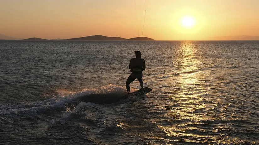 Best seasons kitesurfing Peru